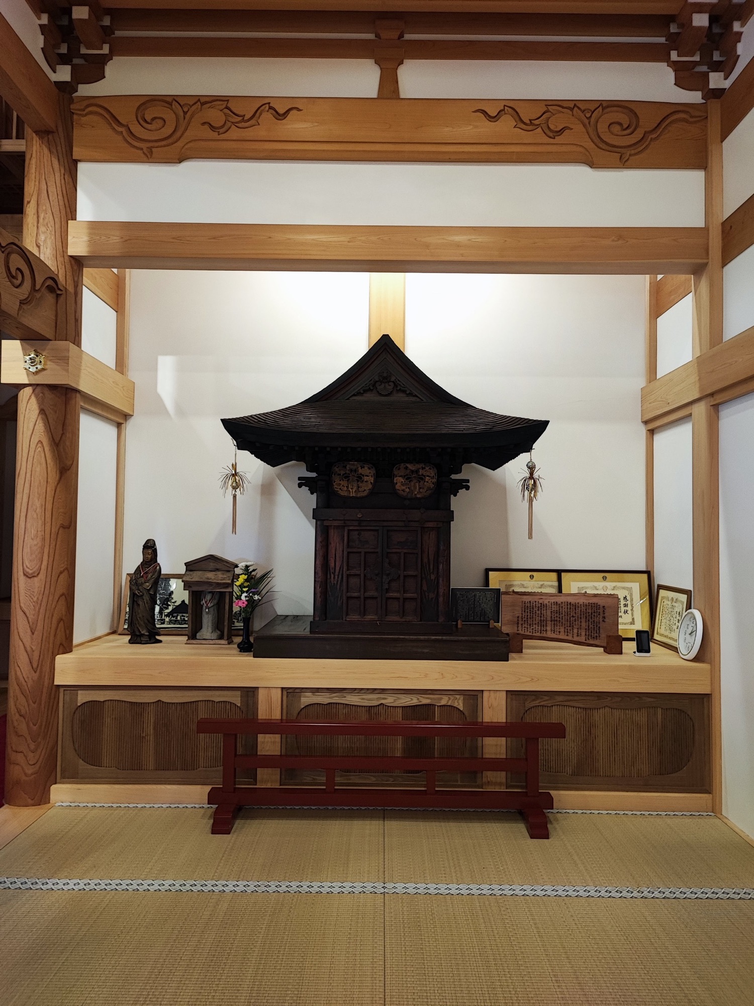 見性寺でお預かりしている薬王寺の厨子